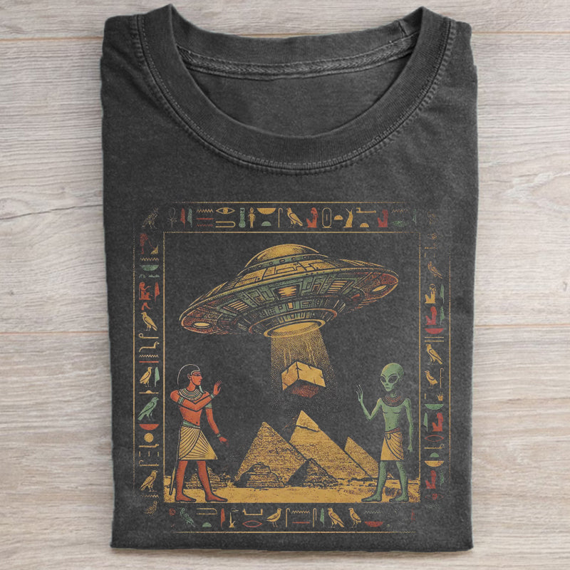Alien UFO Pyramid Ancient Egypt T-shirt