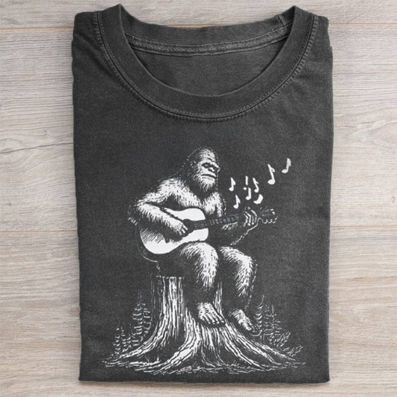Retro Bigfoot Playing Guitar Funny 90s T-Shirt